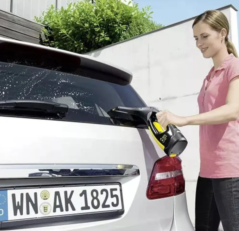 XaviroQ Automatic Window Cleaner